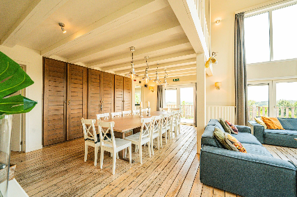 Eetafel vakantiehuis 18 personen Ardennen